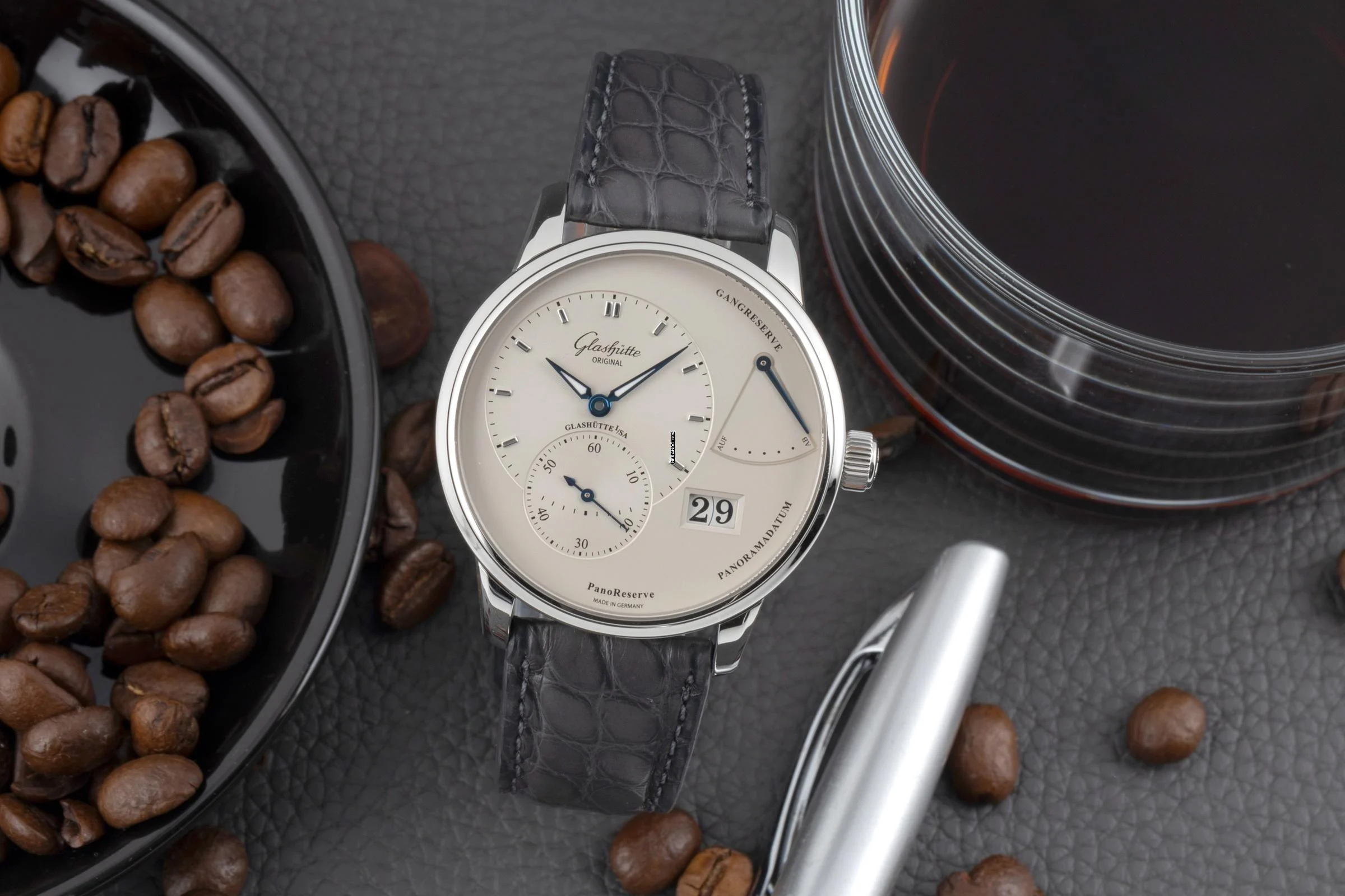 Glashütte Original PanoReserve Handaufzug Ref. 1-65-01-22-12-04