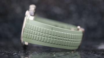 Thumbnail von Patek Philippe Aquanaut Whitegold Khaki Green - like New - Fullset - 2023