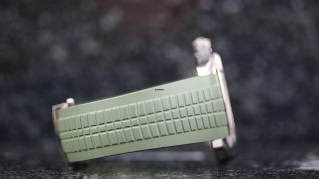  Patek Philippe Aquanaut Whitegold Khaki Green - like New - Fullset - 2023 