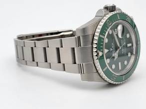 Thumbnail von Rolex Submariner Date Hulk Full Sticker Unworn Full Set Austria