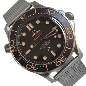  Omega Seamaster Diver 300 M 007 James Bond No time to die Titanium Full Set Like New 