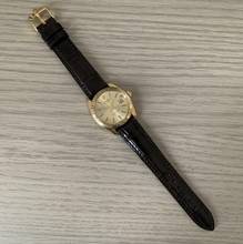 Thumbnail von Rolex Oyster Perpetual Date 1503 Champagne dial yellow gold 18KT