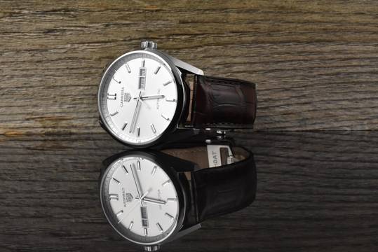  TAG Heuer Carrera Calibre 5 Date Day Silver Dial Automatik - Full Set 2024 