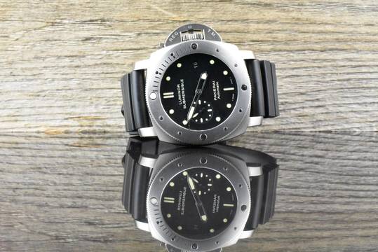  Panerai Luminor Submersible 1950 3 Days Automatic PAM00305 Titanium - 2016 Full Set EU 