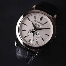 Thumbnail von Patek Philippe Annual Calendar White Gold Silver Dial