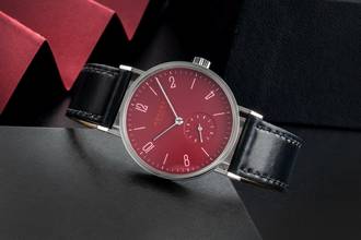 Thumbnail von NOMOS Tangente Stahl Handaufzug unisex Tangente Super 30 Granatapfelrot B&P 2004