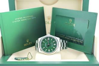 Thumbnail von Rolex Oyster Perpetual 41 Green Dial - With Box And Papers - 124300 2022