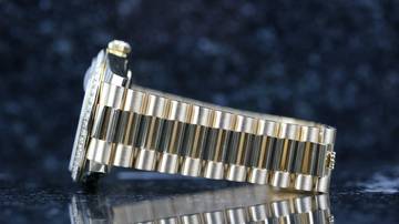 Thumbnail von Rolex Day-Date 40 Yellowgold RBR - Black Baguette - New - Fullset - 10/2025