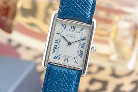  Cartier Tank must Tank White blue Roman Dial 925 Silber Quarz Medium Ref. 681006 