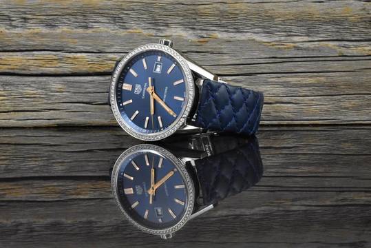  TAG Heuer Carrera Quartz 39 Blue Dial - Factory Diamond Bezel 