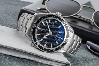 Thumbnail von Omega Seamaster Planet Ocean 007 Quantum Of Solace Ref. 222.30.46.20.01.001