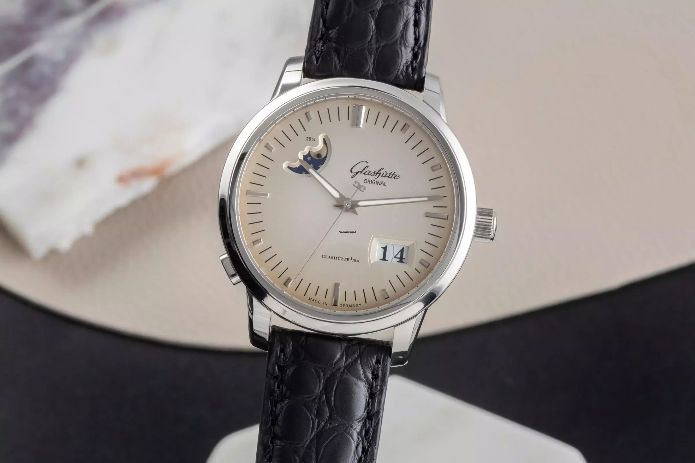 Glashütte Original Senator Panoramadatum Mondphase Ref. 100-04-13-02-04