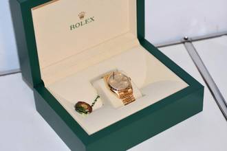 Thumbnail von Rolex Day-Date 36 Oyster Perpetual Day Date 18k Gold Champagner Dial 18078