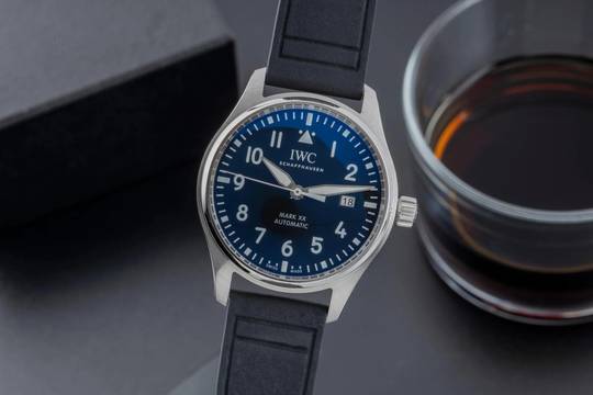  IWC Fliegeruhr Mark Pilot Mark XX Black Dial Stahl Automatik Herrenuhr Ref. IW328201 B&P 2024 
