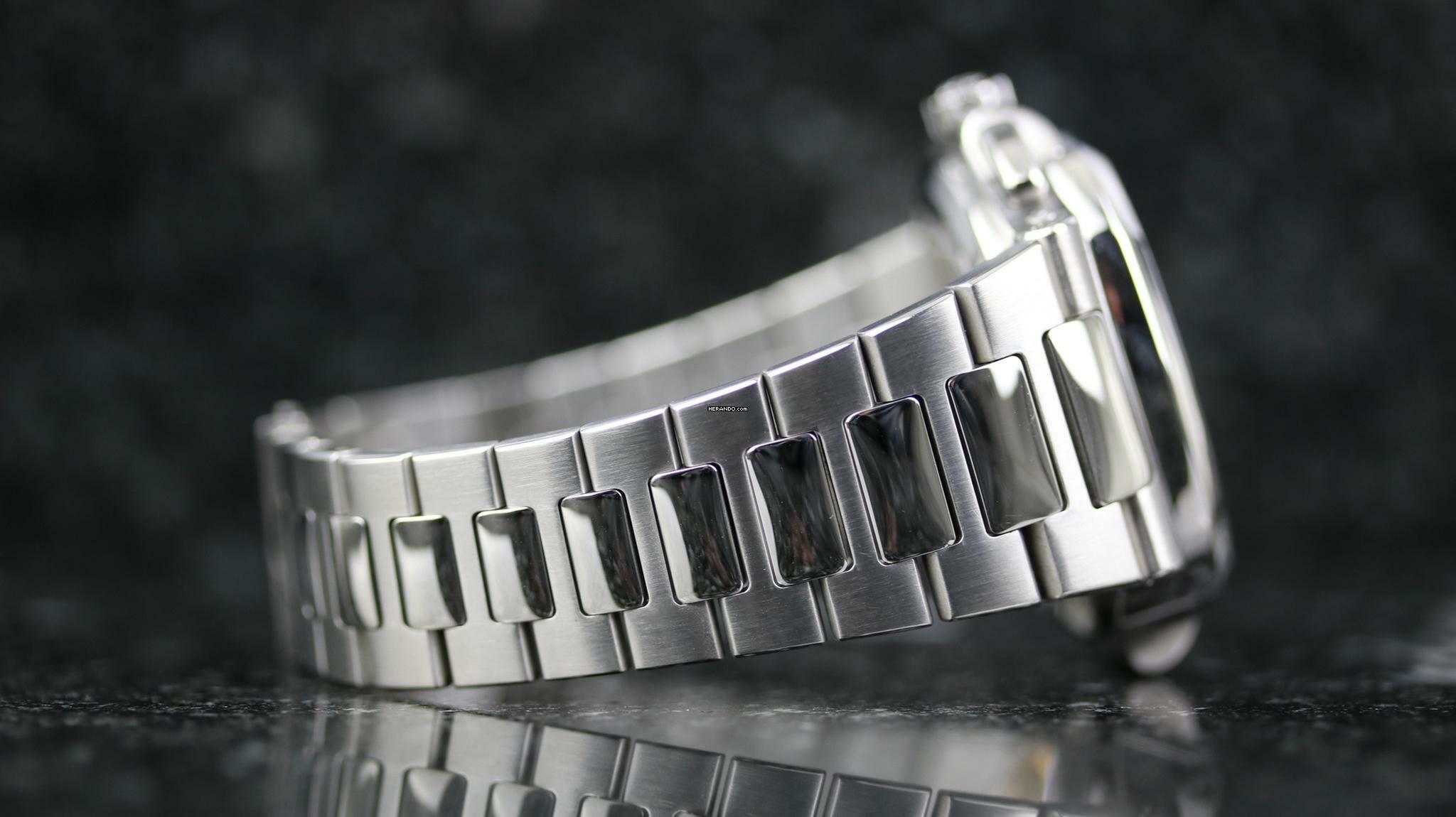 Patek Philippe Nautilus Traveltime Chronograph - like New - Fullset - 06/2015