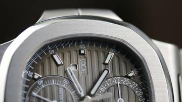 Thumbnail von Patek Philippe Nautilus Traveltime Chronograph - like New - Fullset - 06/2015