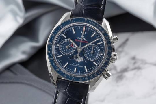  Omega Speedmaster Moonphase Mondphase Chronograph Co-Axial 304.33.44.52.03.001 