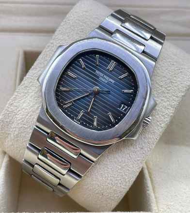  Patek Philippe Nautilus BLUE/BLACK DIAL+EXTRACT PAPERS +SERVICE INVOICE (Heldwein) 