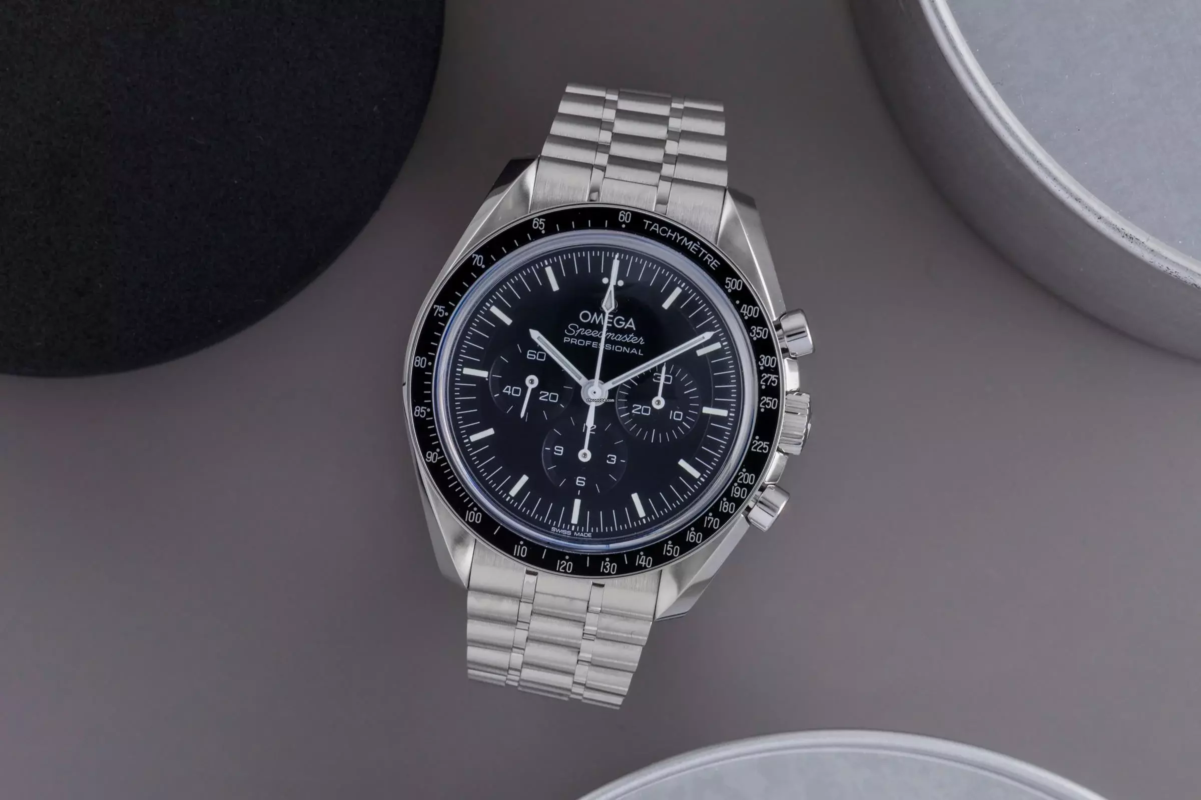 Omega Speedmaster Professional Moonwatch Chronograph Ref. 310.30.42.50.01.002 B&P 2022