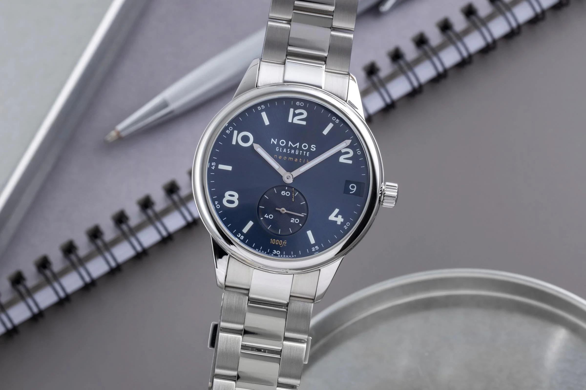 NOMOS Club Neomatik Sport Neomatik 42 Datum Blau Herrenuhr Ref. 782 Box & Papiere 2022
