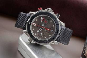 Thumbnail von Omega Seamaster Diver 300 M Chronograph Titan ETNZ Ref. 212.92.44.50.99.001 Box & Papiere