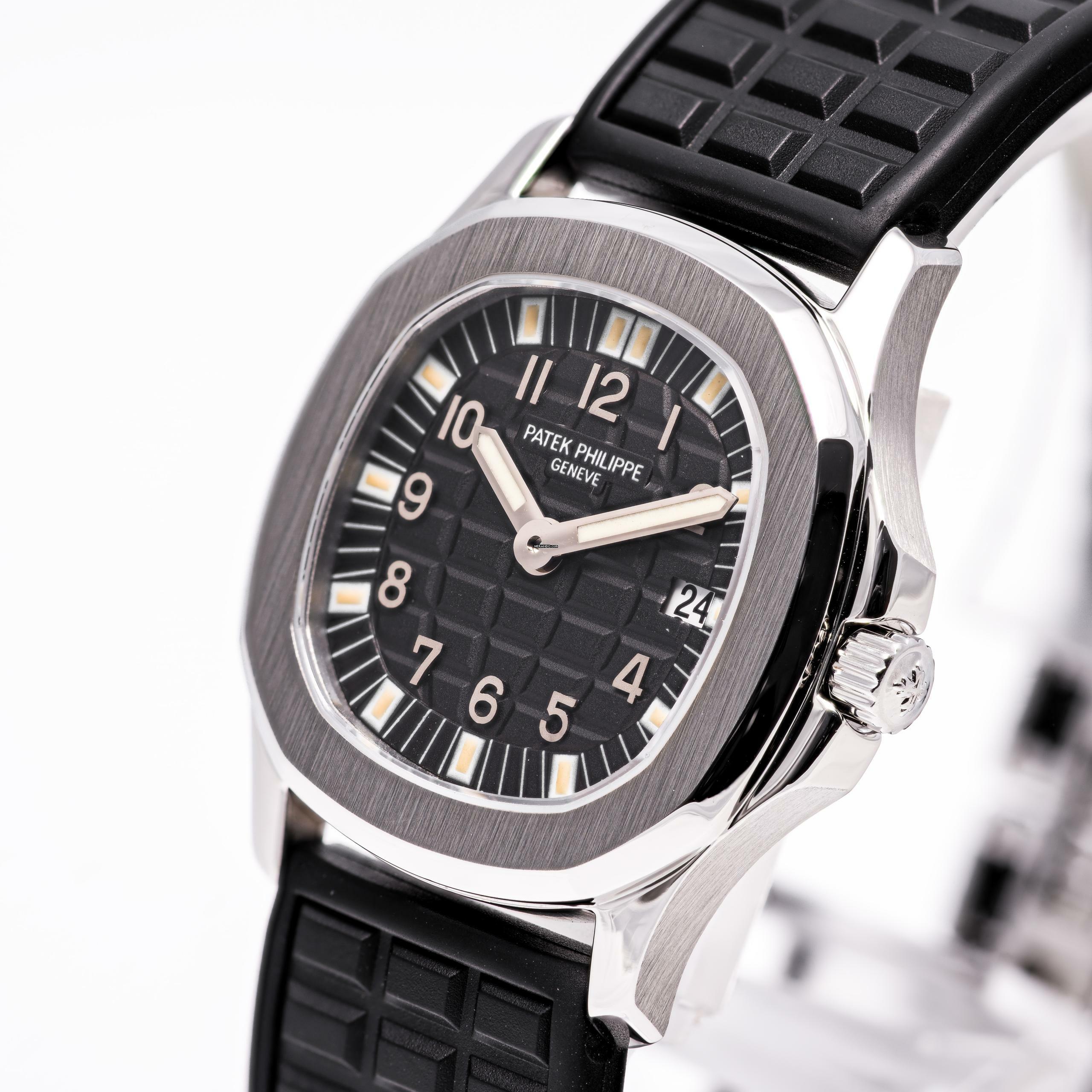 Patek Philippe Aquanaut Lady 30 Black – 4960A-010 – like NEW – 04.2000 Full Set