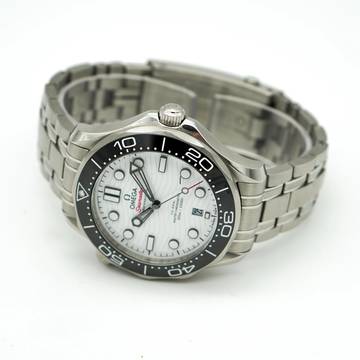  Omega Seamaster Diver 300 M 210.30.42.20.04.001 