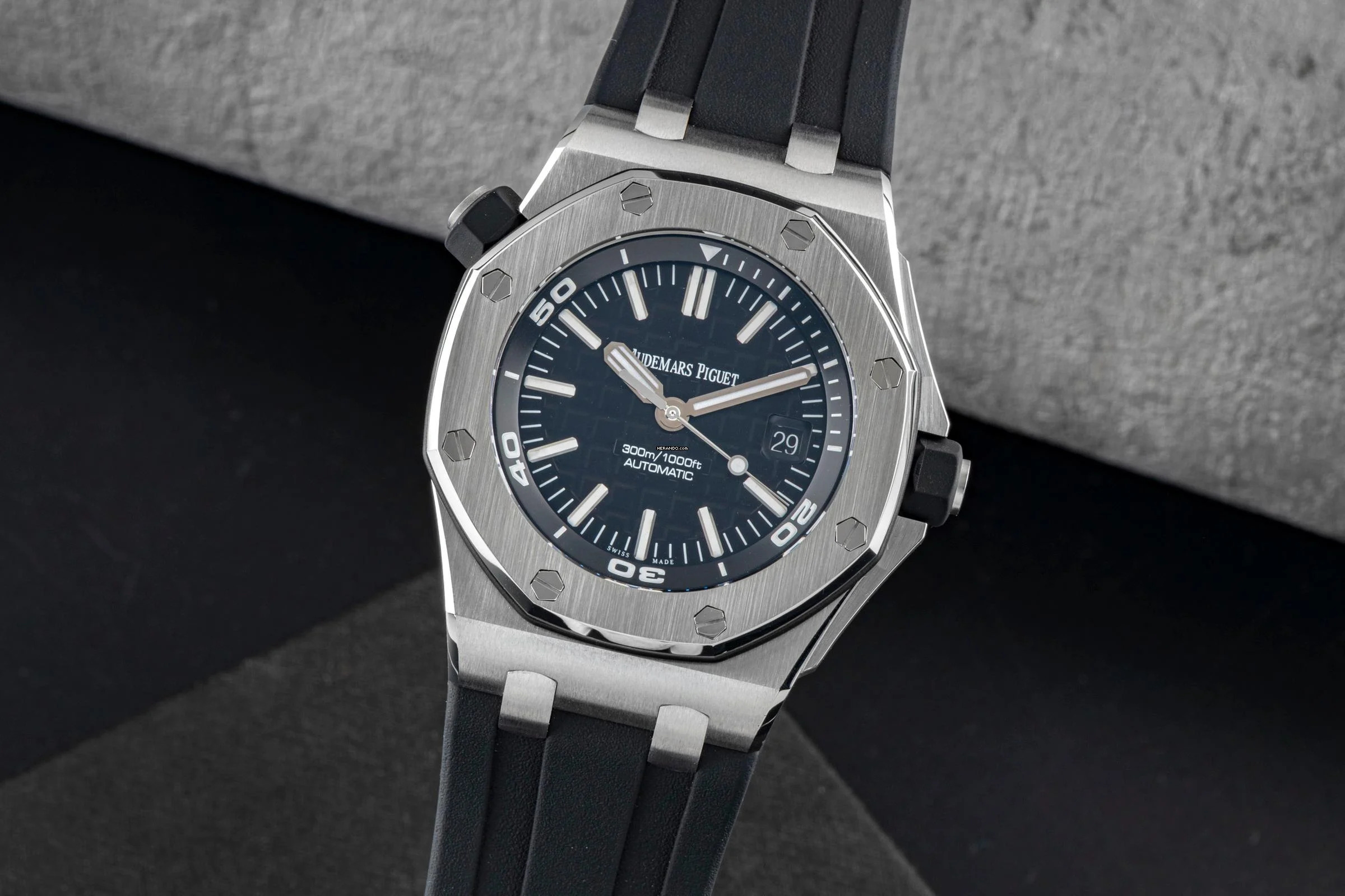 Audemars Piguet Royal Oak Offshore Diver Stahl Automatik Ref 15710ST.00.A002CA.01 Box & Papiere