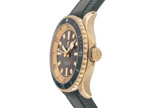 Thumbnail von Breitling Superocean Bronze Ref.N17375201L1S1 2023 Full Set wie Neu Superocean Automatic Bronze Green Dial Kautschuk Faltschließe