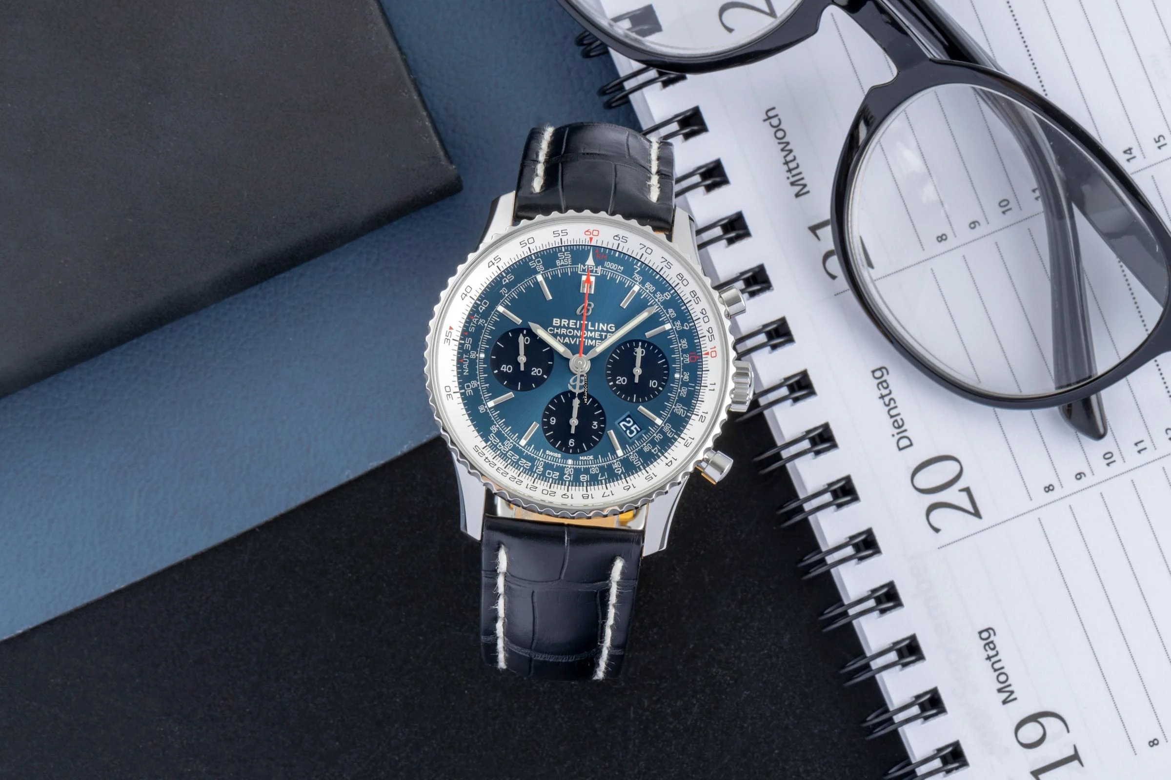 Breitling Navitimer 1 B01 Chronograph Stahl Automatik Ref. AB0121211C1P1 B&P