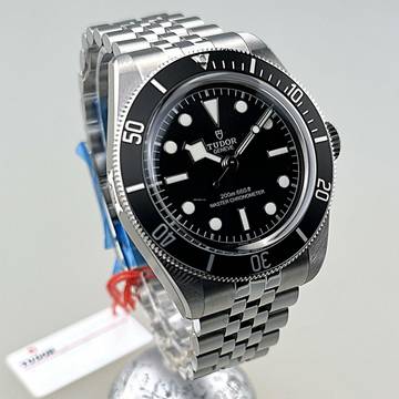 Tudor Black Bay Master Chronometer Stahl 41mm neu/ungetragen LC100 EK01/2026 fünfreihiges Stahlarmband mit T-fit Schließe Full Set