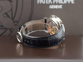 Thumbnail von Patek Philippe Annual Calendar Complicazioni 5396g-011 Annual Calendar Like New 2022 - Full Set
