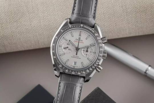  Omega Speedmaster Chronograph Keramik Automatik Herrenuhr 311.93.44.51.99.001 