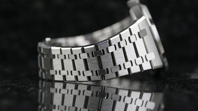  Audemars Piguet Royal Oak Selfwinding White - German Paper - 08/2017 