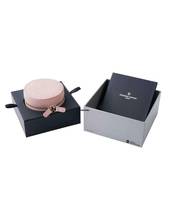 Thumbnail von Frederique Constant FC-235S2D6 Damenuhr Klassik Karree 158 Diamanten 25mm 3ATM