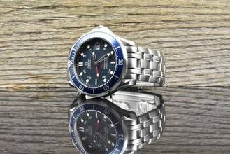 Thumbnail von Omega Seamaster Diver 300 M GMT Co Axial Blue Wave Dial 2535.80 B&P