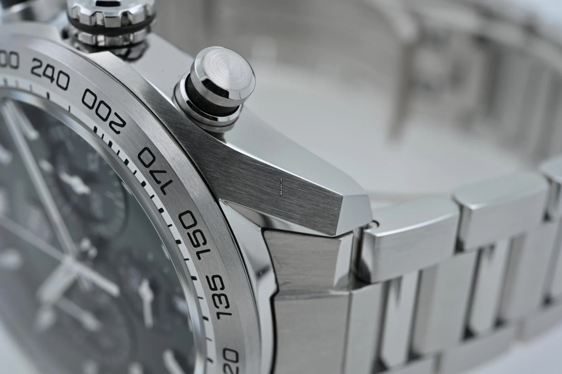 TAG Heuer Carrera Chronograph 44mm Green CBN2A10.BA0643