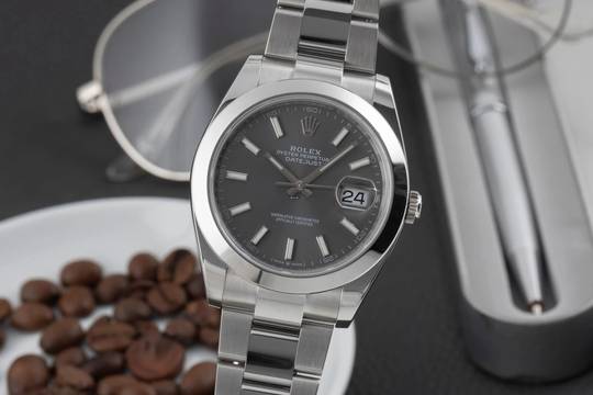  Rolex Datejust 41 Silver Dial Edelstahl Automatik Herrenuhr Ref. 126300 B&P 2024 