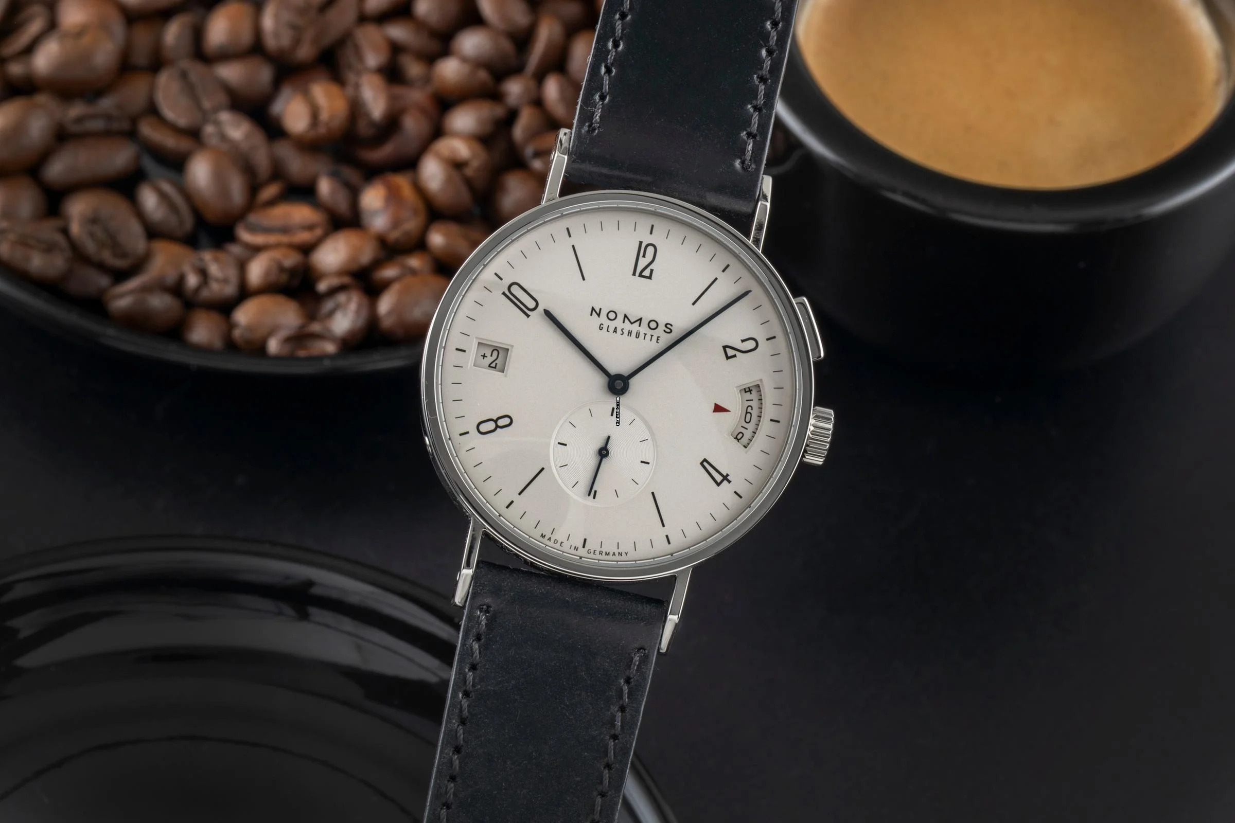 NOMOS Tangomat GMT Plus Automatik Herrenuhr Ref. 637 B&P 2012