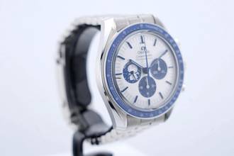 Thumbnail von Omega Speedmaster Professional Moonwatch Silver Snoopy Award - UNWORN - With Additional Leather Strap - With Box And Papers - 310.32.42.50.02.001 2024