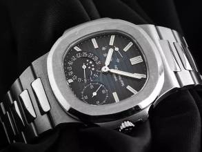 Thumbnail von Patek Philippe Nautilus Ref.5712/1A-001 2014 Full Set Original unpoliert Nautilus Mondphase