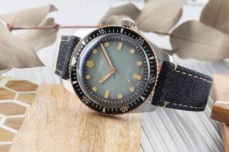 Thumbnail von Oris Divers Sixty Five X Momotaro Stahl / Bronze Automatik Herrenuhr Ref. 01 733 7707 4337 B&P
