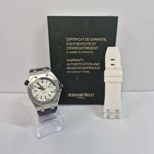 Thumbnail von Audemars Piguet Royal Oak Offshore Diver White Dial 42mm Automático Completo