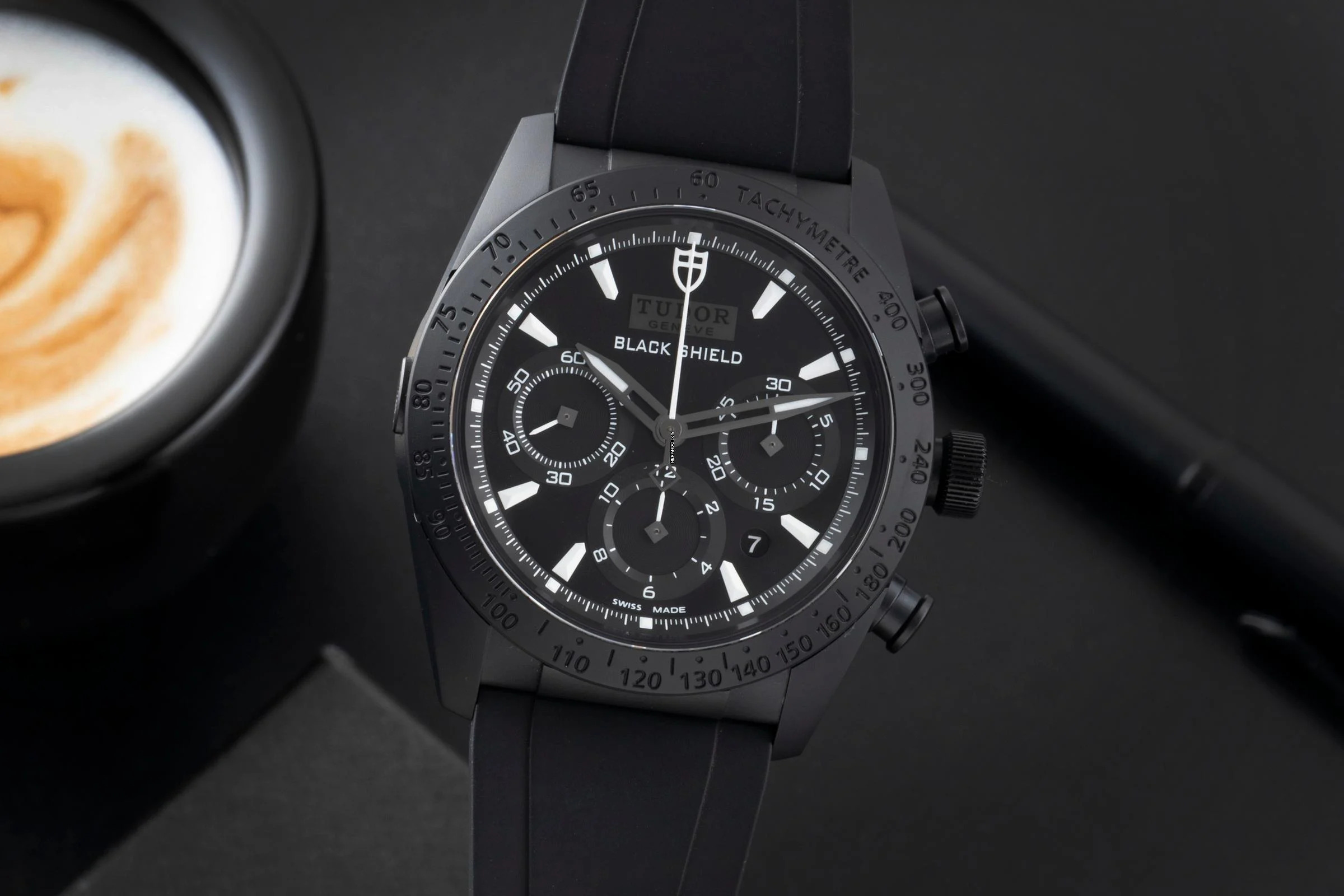 Tudor Fastrider Black Shield Chronograph Automatik Ref. 42000CN Papiere 2021