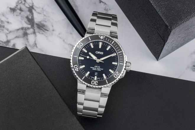  Oris Aquis Date Stahl Automatik Herrenuhr Ref 01 733 7730 4154-07 8 24 05PEB B&P 