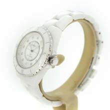 Thumbnail von Chanel J12 H9741 - 12.2 Caliber - Diamonds Automatic - 33mm Full Set
