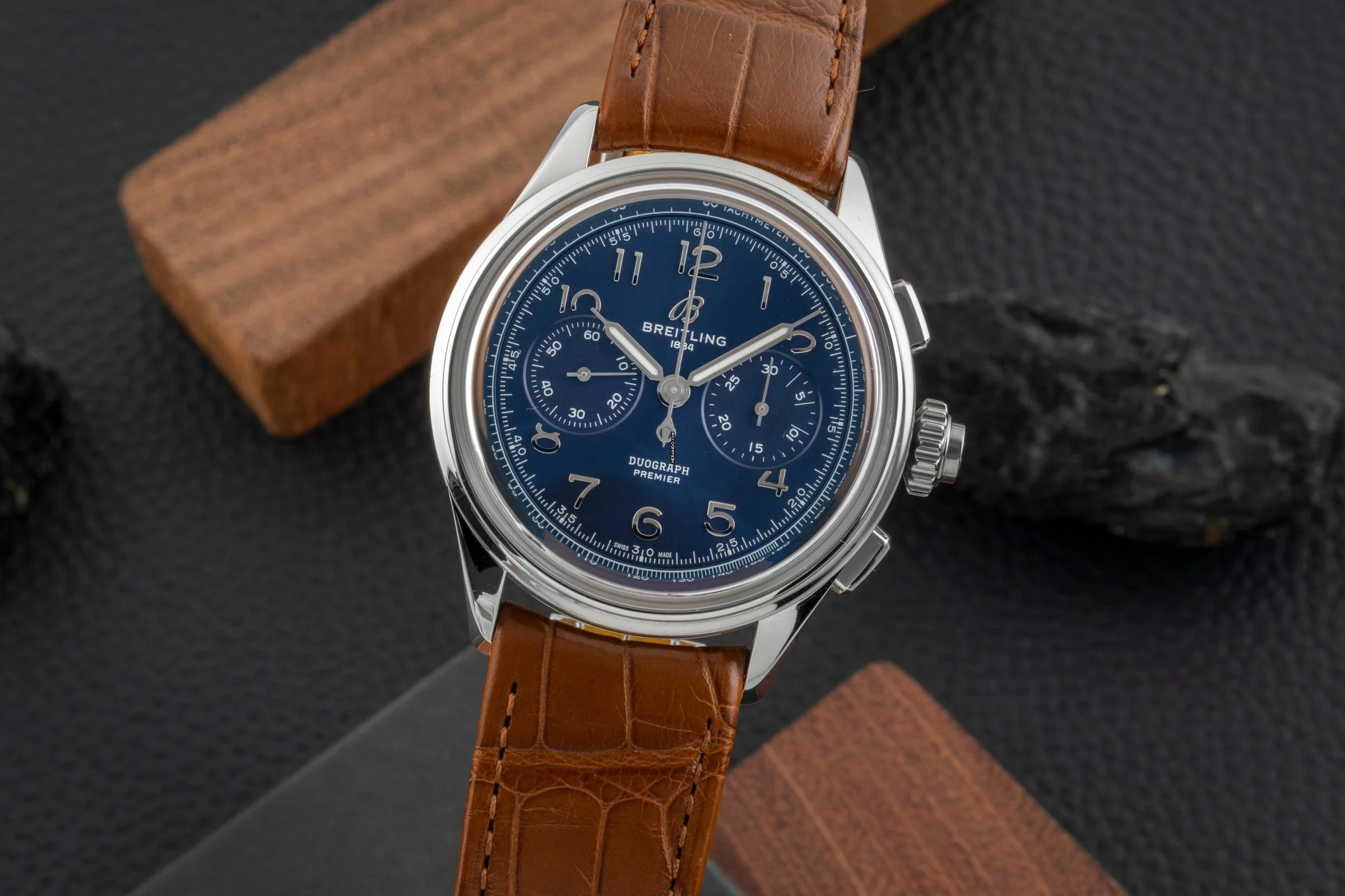 Breitling Duograph Premier B15 Duograph 42 Handaufzug Ref. AB1510171C1P1 B&P