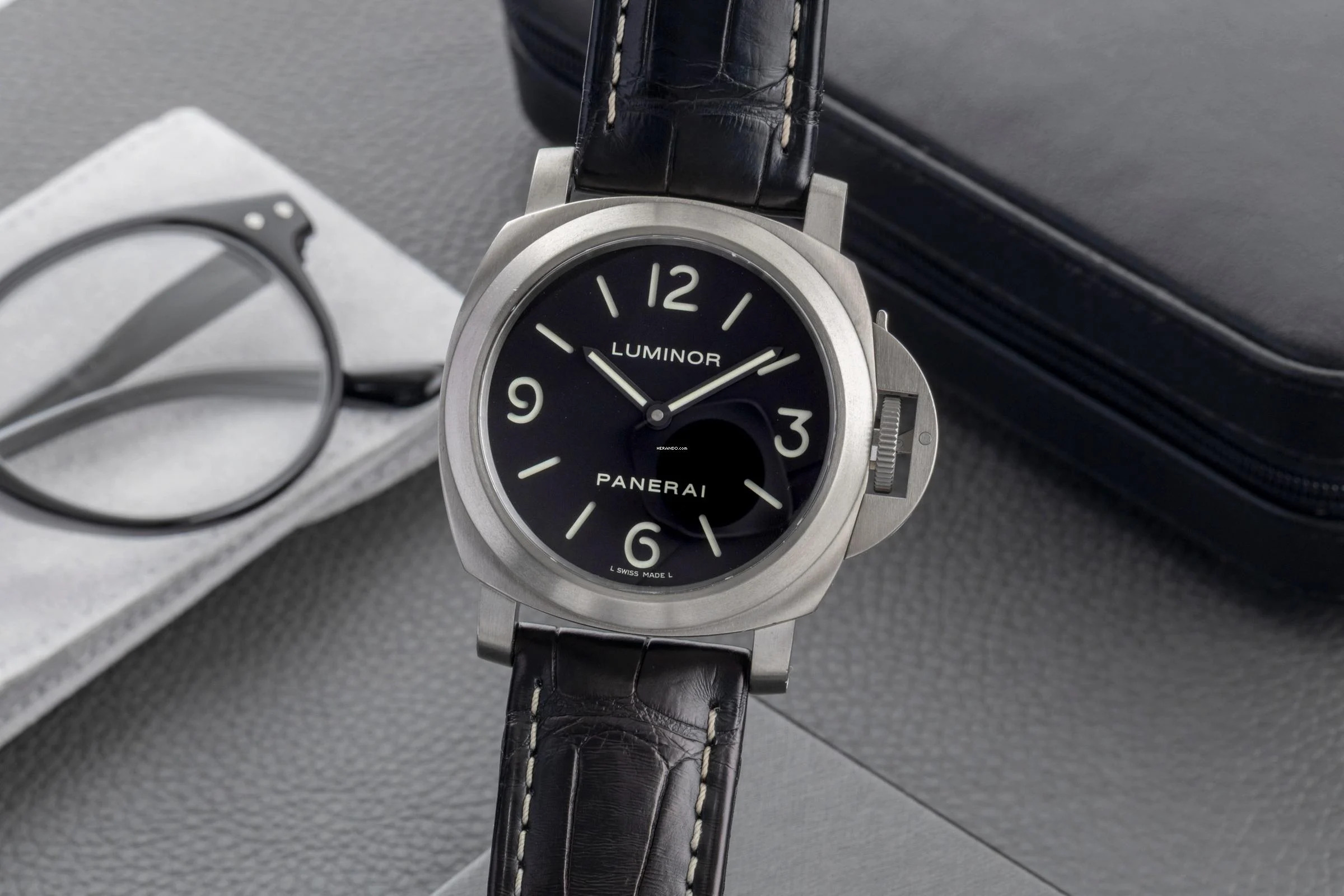 Panerai Luminor Base Titan Handaufzug Herrenuhr Ref. PAM00176 B&P 2014