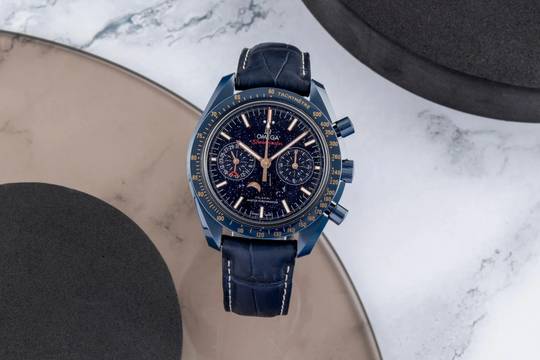  Omega Speedmaster Moonphase Moonwatch Blue Side of the Moon 304.93.44.52.03.002 