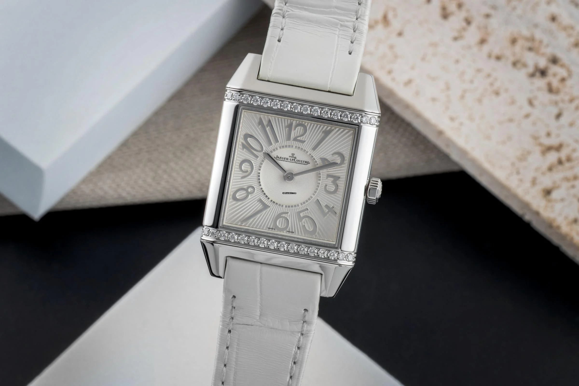 Jaeger-LeCoultre Reverso Squadra Lady Edelstahl Damenuhr Ref. Q7038720 234.8.47
